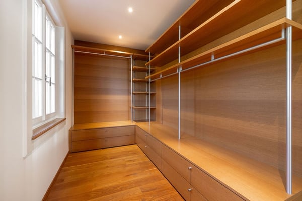 Einfamilienhaus mit separater Einliegerwohnung an exklusiver Lage mit Aussicht über Zürich 9