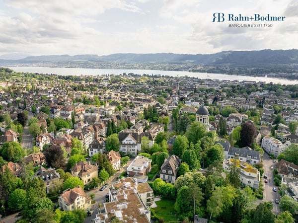 Grosszügige Maisonette-Wohnung mit Dachterrasse an exklusiver Zürichberg-Lage 15