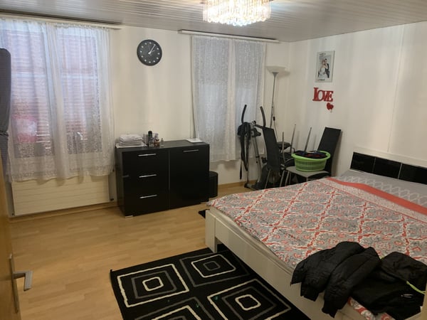 Charmante 3-Zimmer-Altbauwohnung im Herzen von Wil 6