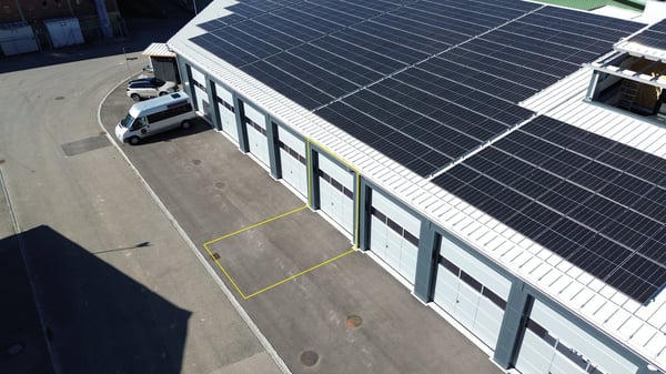 Hier haben Ihre Pläne Platz: Moderne Garagenbox 1
