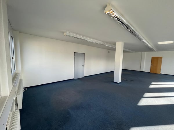 Schöne & Zentrale Bürofläche zu Vermieten 7