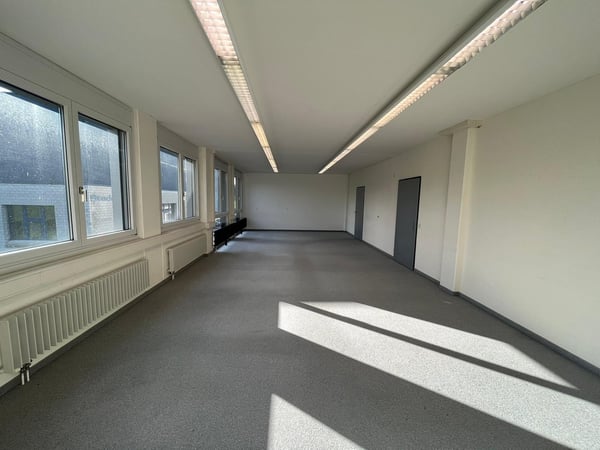Schöne & Zentrale Bürofläche zu Vermieten 7