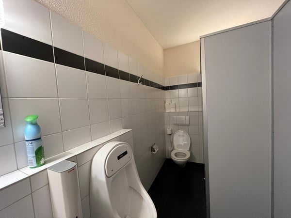 Schöne & Zentrale Bürofläche zu Vermieten 19