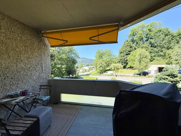 Elegante 3.5-Zimmer-Wohnung an ruhiger Sonnenberglage 9