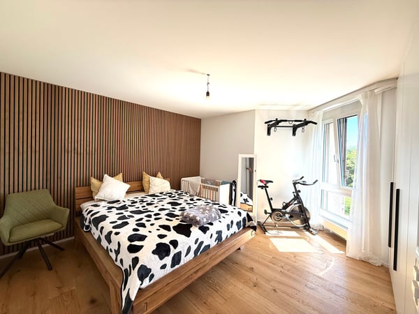Elegante 3.5-Zimmer-Wohnung an ruhiger Sonnenberglage 6