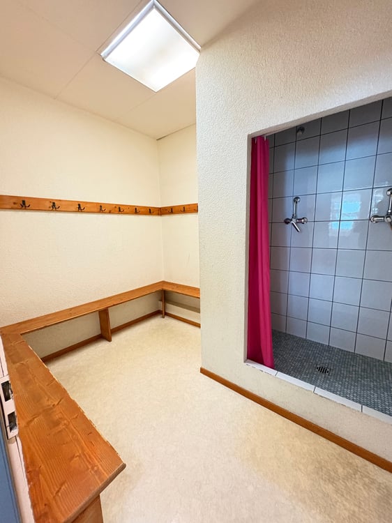 Bureaux/locaux 102-402 m², haute visibilité - La Chaux-de-Fonds 9