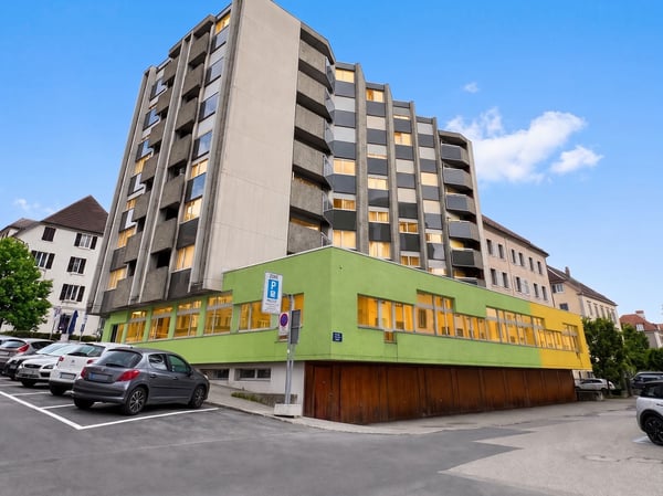 Bureaux/locaux 102-402 m², haute visibilité - La Chaux-de-Fonds 4