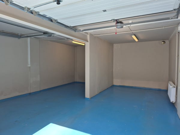 Stadthaus renoviert 2018 – 1.5 Zimmer, Terrasse 61m², Doppelgarage 13