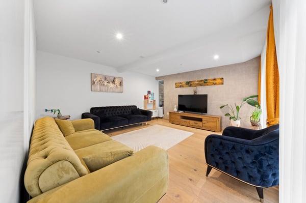 6.5-Zi. Bungalow-Reihenhaus mit Garten in Däniken - steuergünstig 3