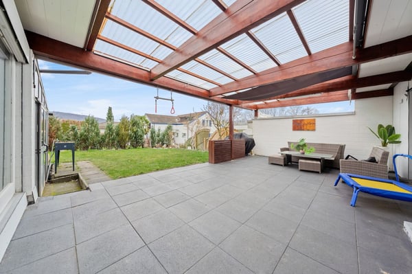 6.5-Zi. Bungalow-Reihenhaus mit Garten in Däniken - steuergünstig 2