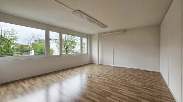 «Bestpreis-Garantie» Ihr Standort im repräsentativen Business Park in Freienbach 6