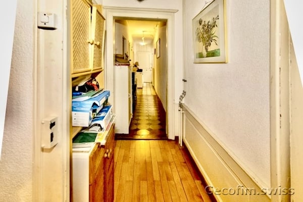 Bel appartement 1.5 pièces au centre d'Orbe 8