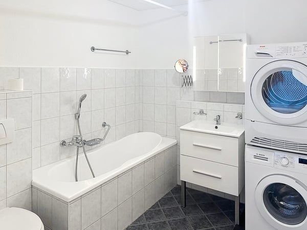 Spacieux appartement de 5 pièces rénové à Payerne 11