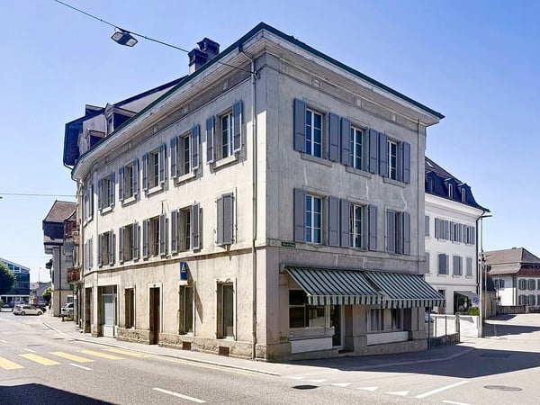 Spacieux appartement de 5 pièces rénové à Payerne 1