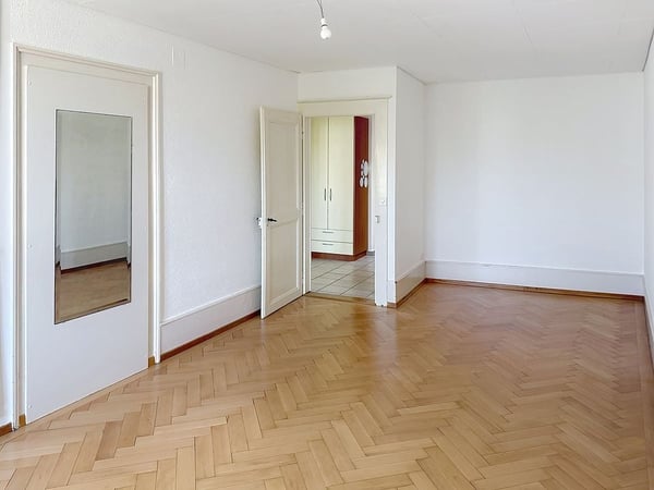 Spacieux appartement de 5 pièces rénové à Payerne 9