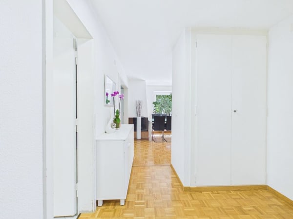 Attraktive 4.5 Zimmer Wohnung im 2.OG 5