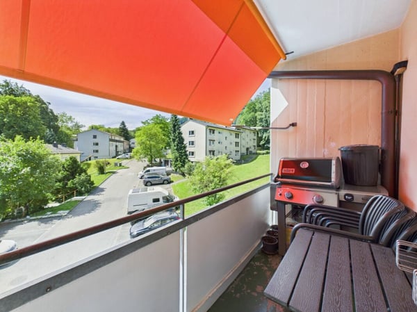 Attraktive 4.5 Zimmer Wohnung im 2.OG 11