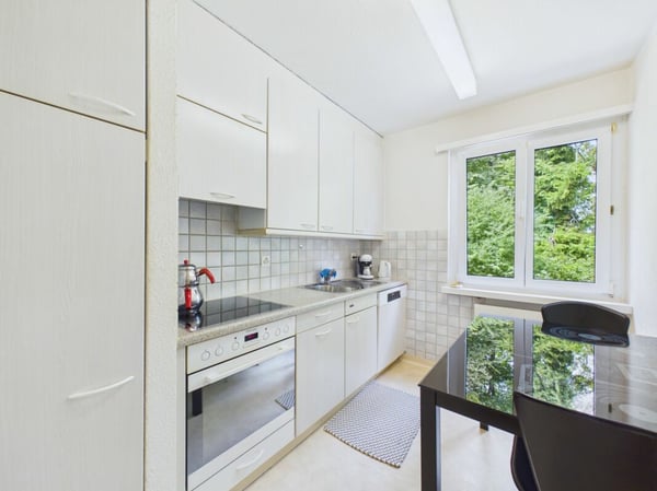 Helle 4.5 Zimmer Wohnung an ruhiger Lage im 1.OG 6