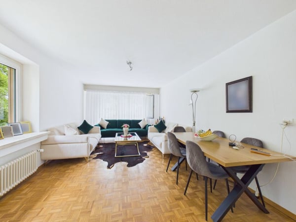 Helle 4.5 Zimmer Wohnung an ruhiger Lage im 1.OG 1