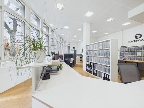 Moderner Büroplatz am Berninaplatz 5