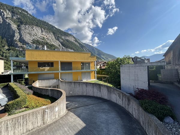 Parkplatz in der Tiefgarage zu vermieten 1