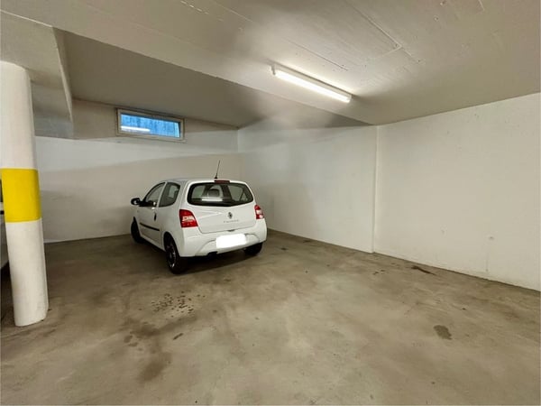 Parkplatz in der Tiefgarage zu vermieten 3