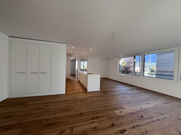 Attraktive 4.5 Zimmer-Wohnung an zentraler Lage in Cazis 5