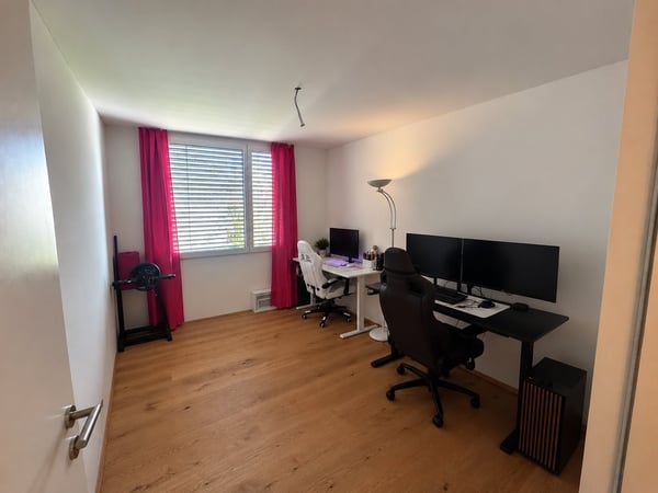 Moderne 4.5-Zimmer-Wohnung beim Bahnhof Cazis 7
