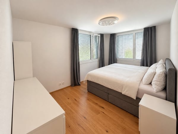 Moderne 4.5-Zimmer-Wohnung beim Bahnhof Cazis 6