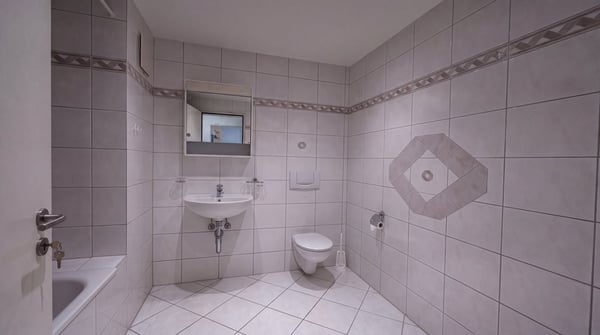 Helle 4.5-Zimmer-Wohnung in Felsberg 4