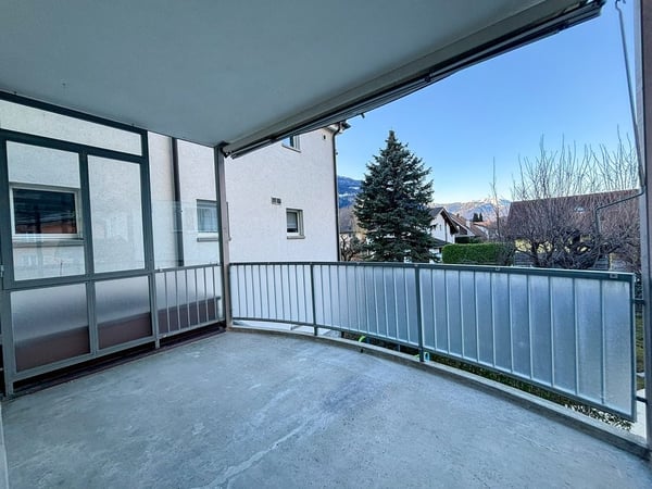 Ankommen und wohlfühlen: Helle 4.5-Zimmer-Wohnung in Felsberg 9