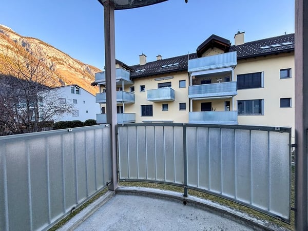 Ankommen und wohlfühlen: Helle 4.5-Zimmer-Wohnung in Felsberg 10
