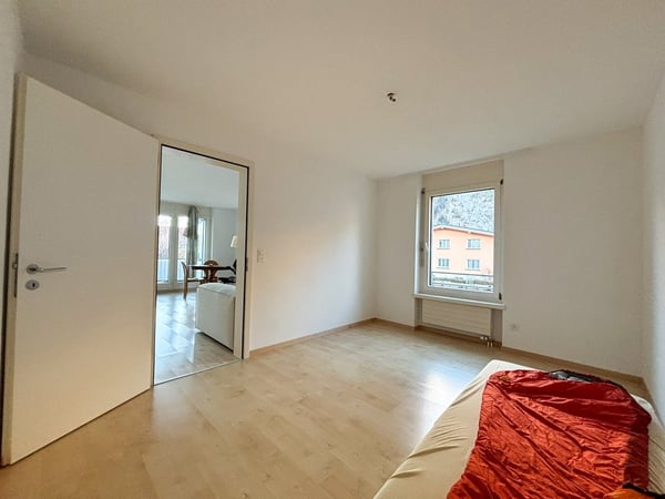 Ankommen und wohlfühlen: Helle 4.5-Zimmer-Wohnung in Felsberg 6