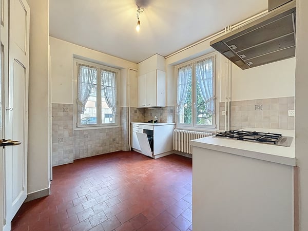 Maison de caractère de 3 appartements avec vue sur le lac 6