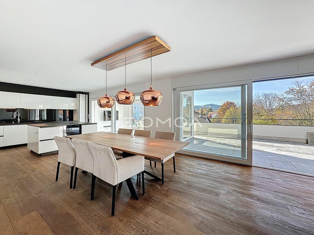 Attique contemporain 4,5 pièces, de 162 m2 avec vue panoramique sur le Moléson et jardin d'hiver