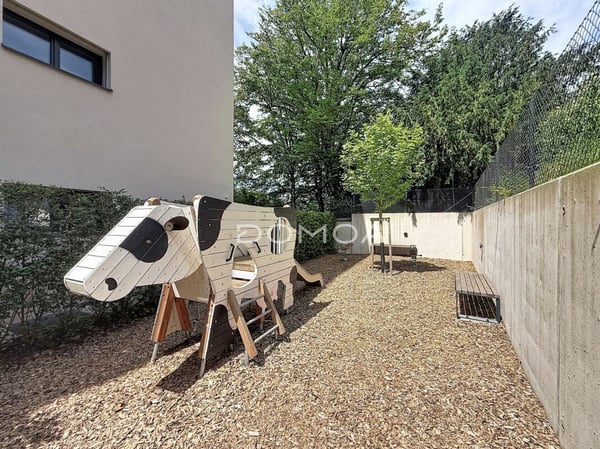 Bel appartement de 3,5 pièces avec terrasse dans un immeuble récent 14