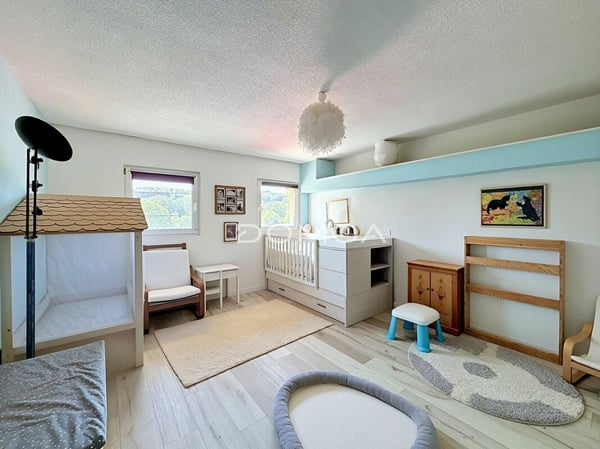 Charmant appartement de 5.5 pièces avec grande terrasse 5