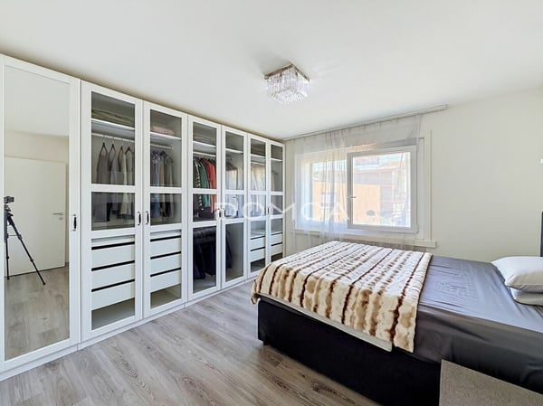 Villa individuelle avec deux appartements indépendants - Un lieu de vie aux multiples possibilités 5