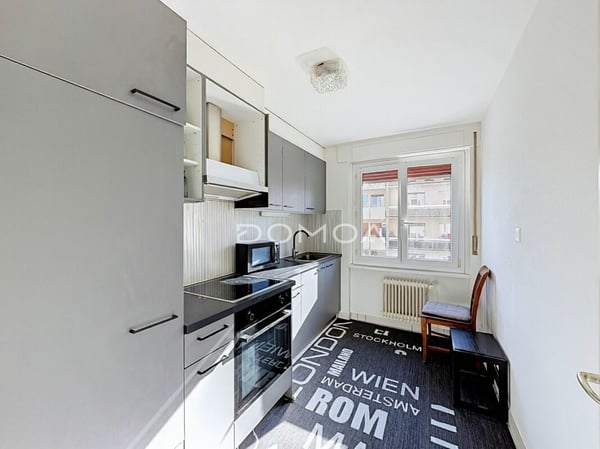 Bel appartement avec balcon de 3,5 pièces au 1er étage 3