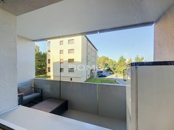 Bel appartement avec balcon de 3,5 pièces au 1er étage 8