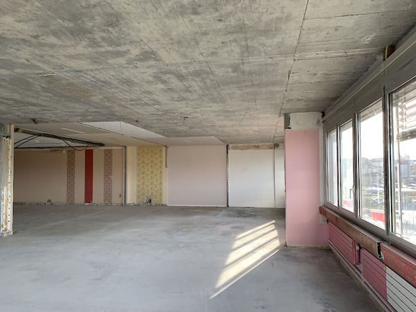 Geräumiges und helles Lokal an der Warpelstrasse in Düdingen 11