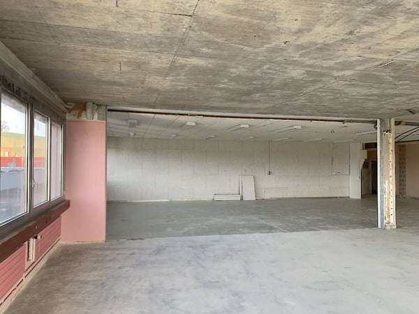 Geräumiges und helles Lokal an der Warpelstrasse in Düdingen 10