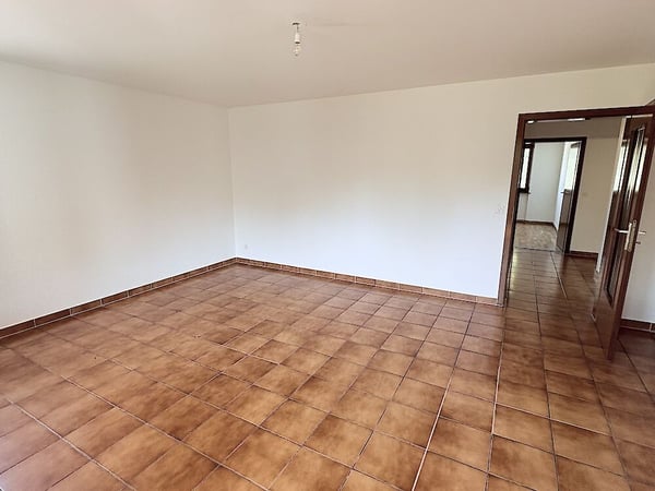 4.5 Zimmerwohnung im 1. Stock in Givisiez 9