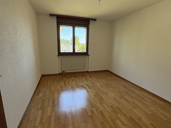 4.5 Zimmerwohnung im 1. Stock in Givisiez 3