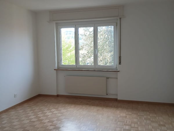Geräumige 4.5-Zimmerwohnung im 3. Stock 2