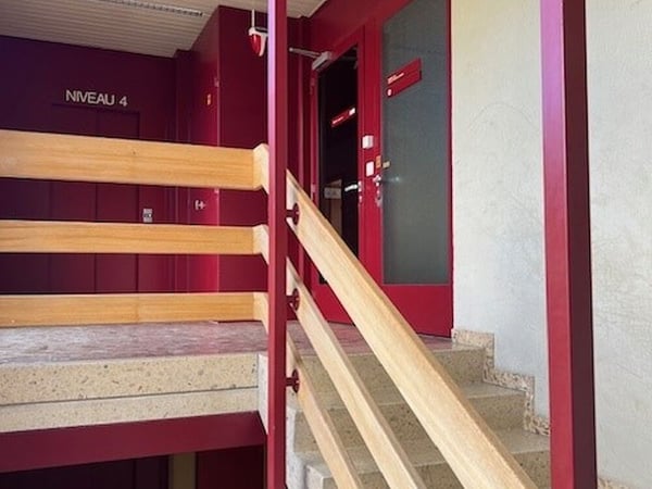 458 m² grosses Büro (in zwei oder mehr Einheiten unterteilbar) nahe des Zentrums von Fribourg 6
