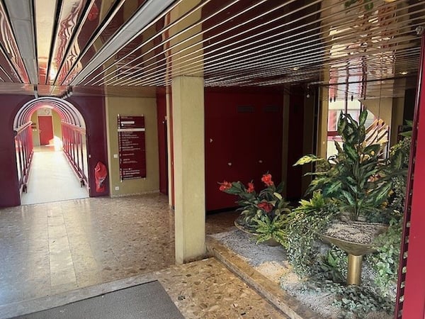 458 m² grosses Büro (in zwei oder mehr Einheiten unterteilbar) nahe des Zentrums von Fribourg 5