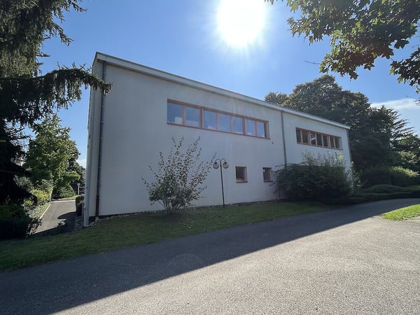 Gewerbeliegenschaft zu vermieten 3