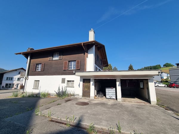 Tolle 7.5-Zimmerwohnung im Herzen von Oberschrot 13