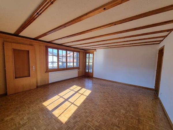 Tolle 7.5-Zimmerwohnung im Herzen von Oberschrot 3